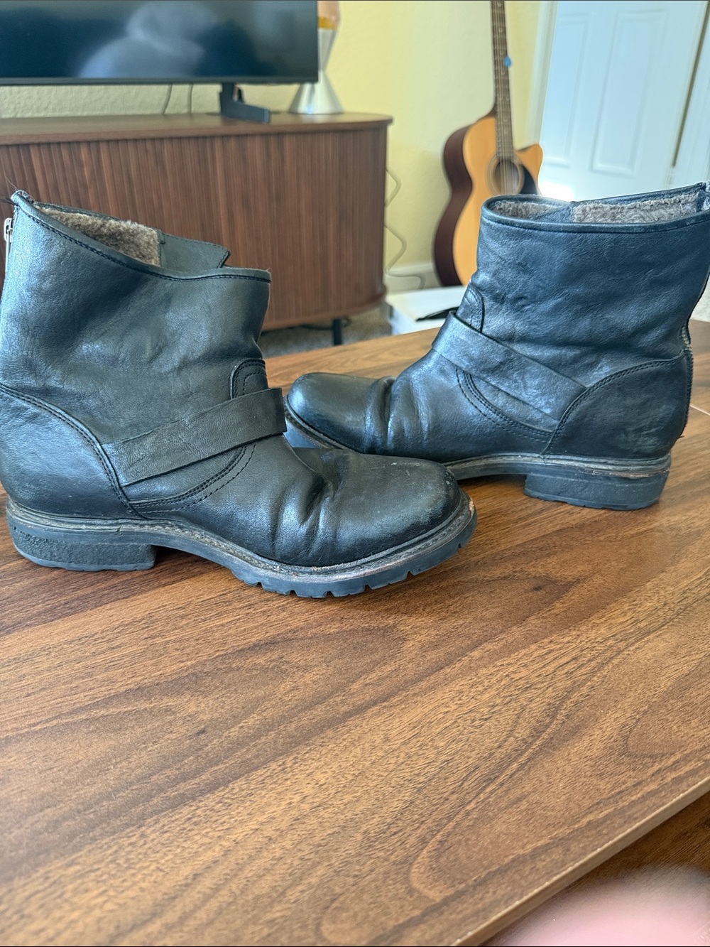 Women’s Frye Black Leather Buckle Engineer Boots - Picture 4 of 9
